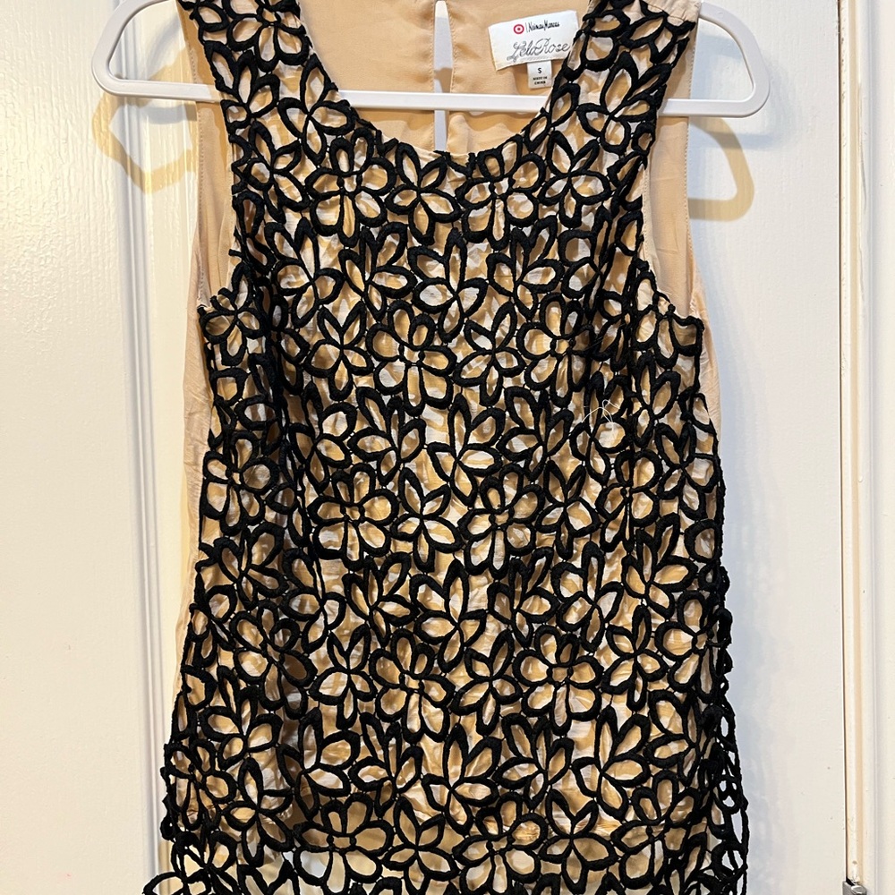 Lela Rose by Neiman Marcus Black Embellished Sleeveless Tank Top